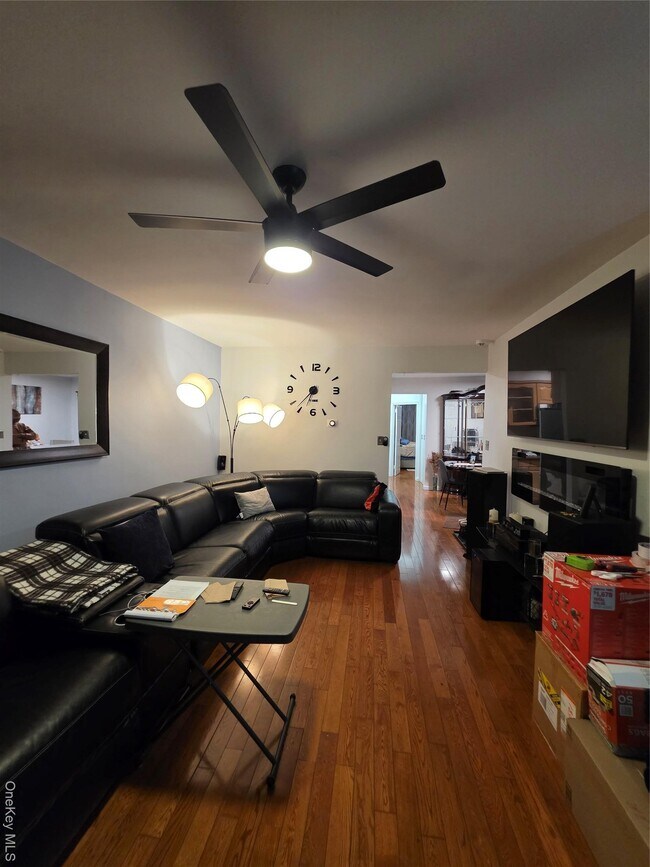 Foto del edificio - 2928 Wilson Ave