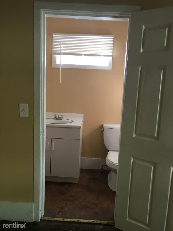 Building Photo - 3 br, 2 bath Apartment - 744 Providence St