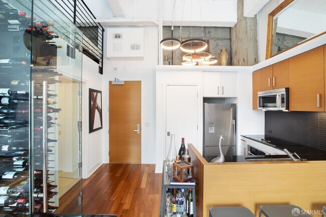 Foto del edificio - 74 New Montgomery St
