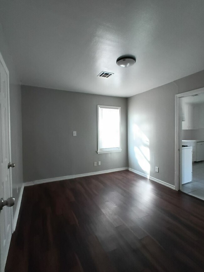 Foto del edificio - Comfy & Practical!