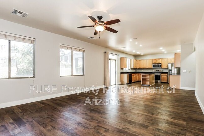 Building Photo - 43558 W Oster Dr