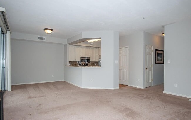 Building Photo - 6954 Ellingham Cir