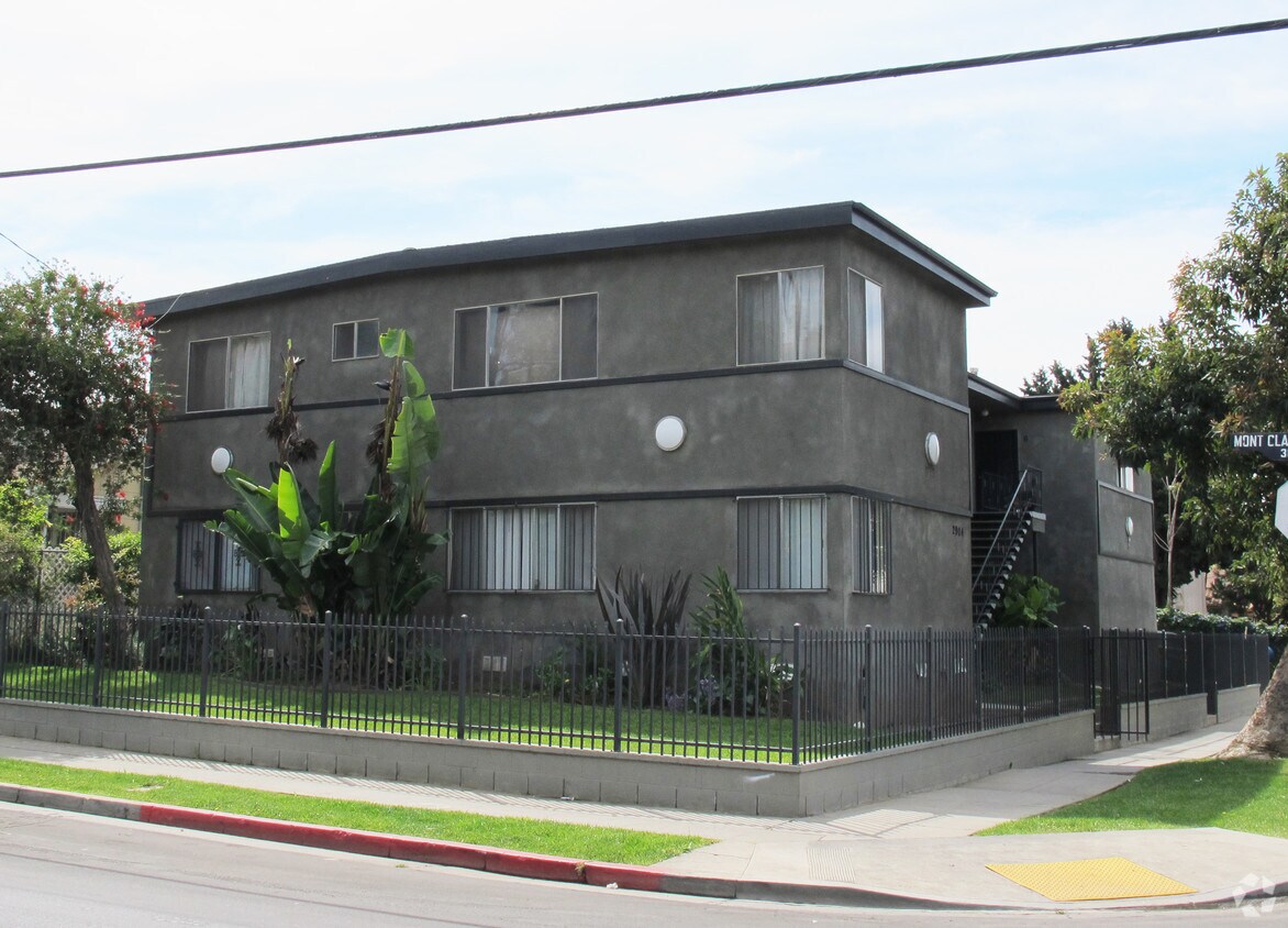 Building Photo - 2904 9th Ave