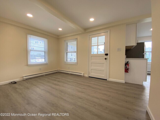 Foto del edificio - 104 11th Ave