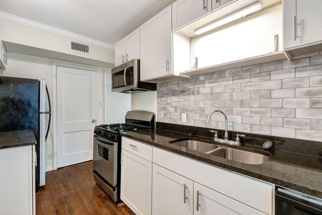 Building Photo - 1507 Pease Rd