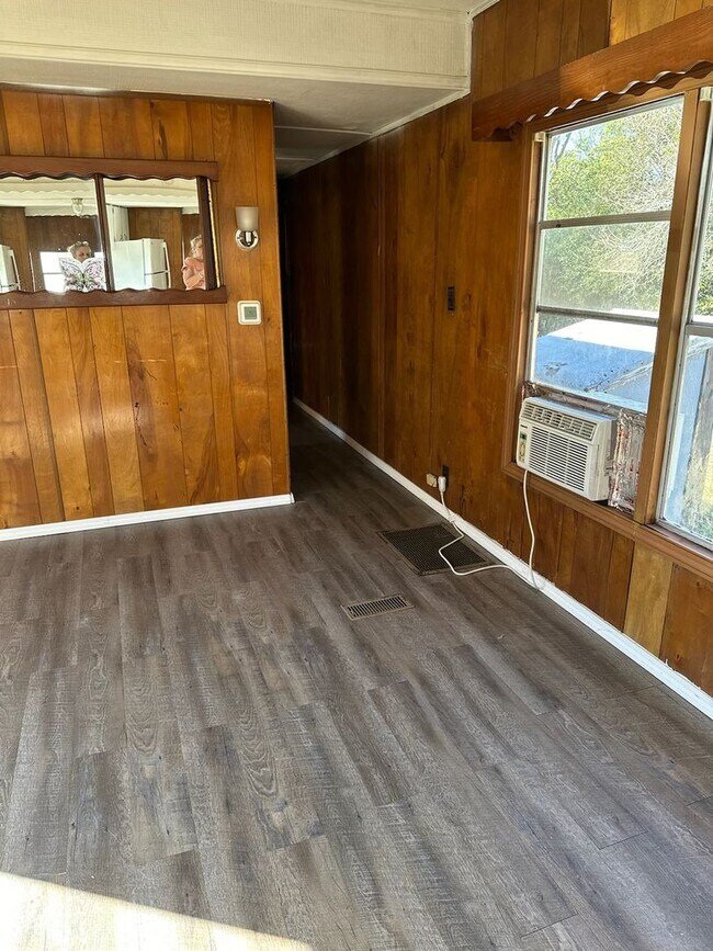 Foto del edificio - AVAILABLE NOW IN AIKEN ! NO PETS! Call 803-537-0185