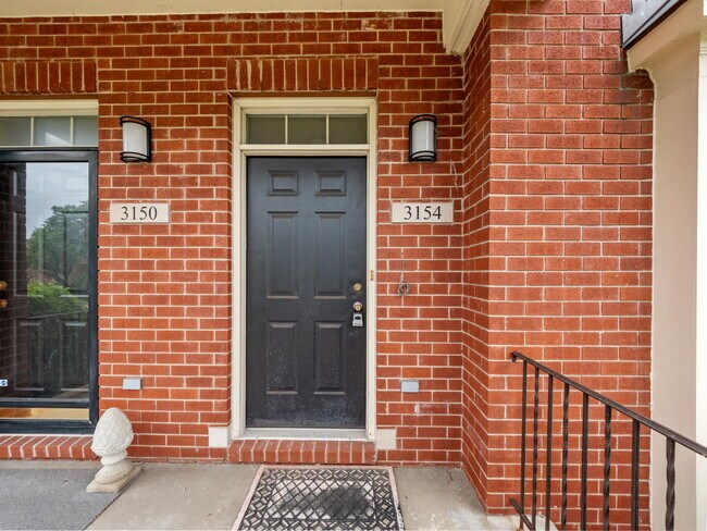 Building Photo - 3154 Camden Dr