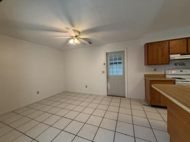 Building Photo - 5035 Sharlene Dr