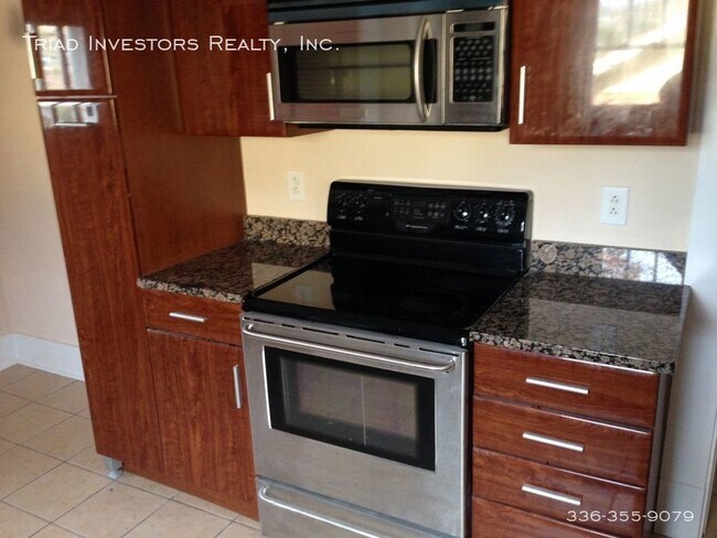 Building Photo - Westerwood three bedroom home for lease.