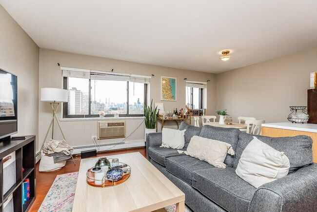 Foto del edificio - 607 W Wrightwood Ave