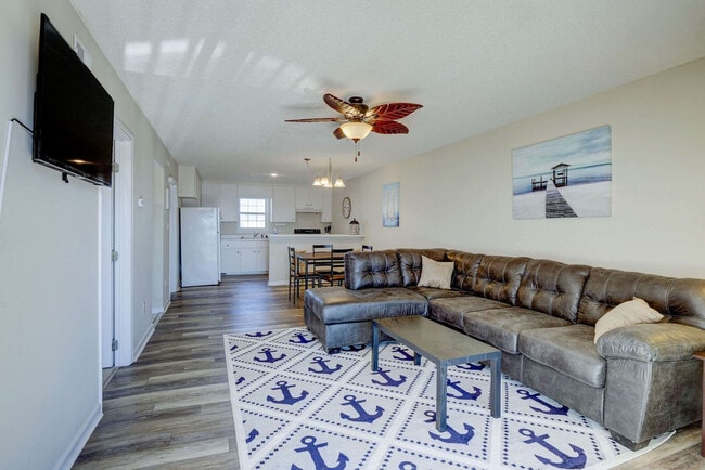 Building Photo - 237 Sea Shore Dr