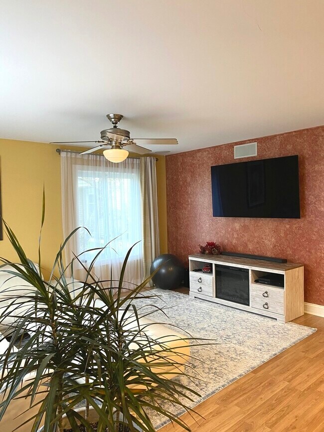 Foto del edificio - 1581 Quaker Ln