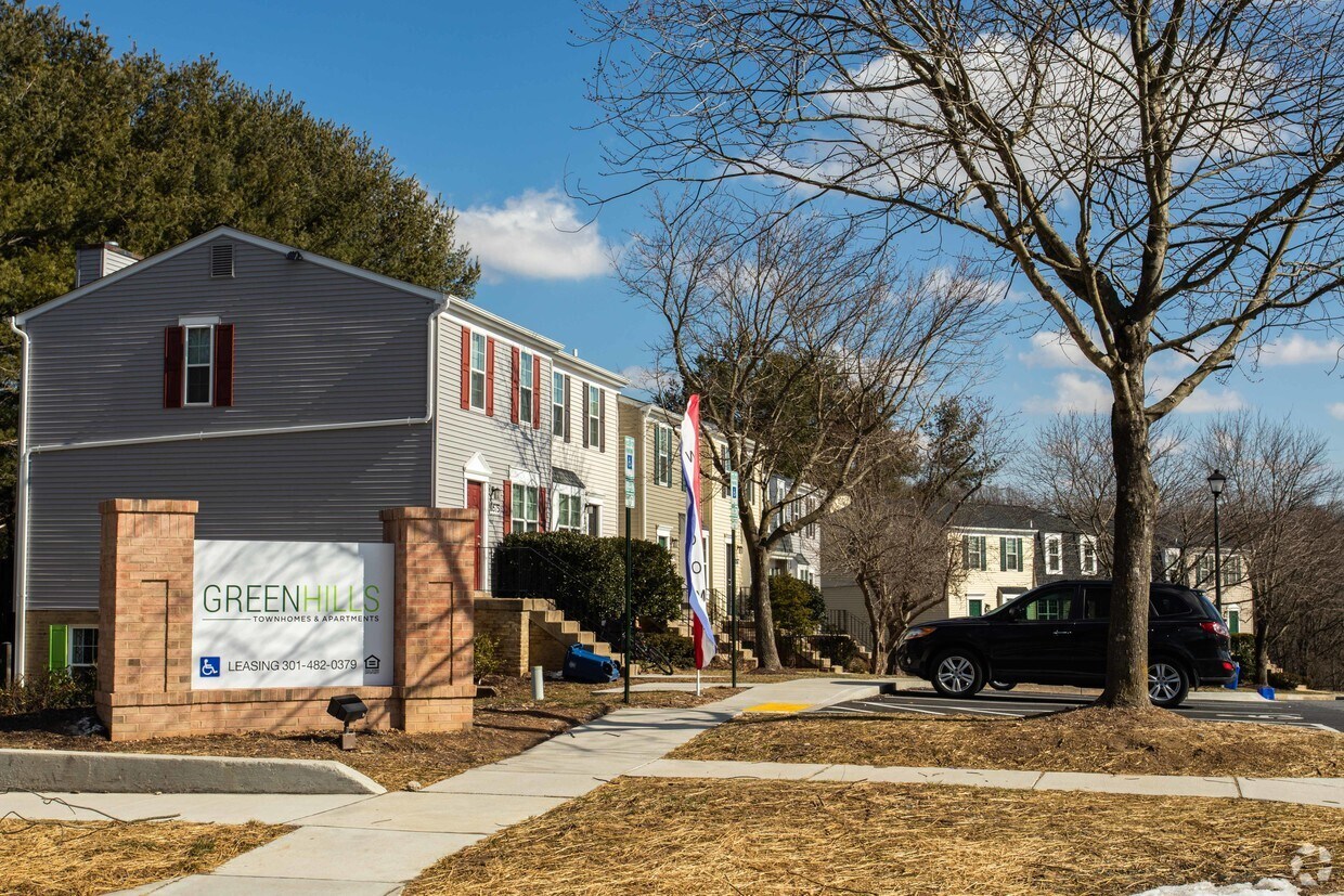 Greenhills Townhomes & Apartments Apartments 10577 Tralee Ter