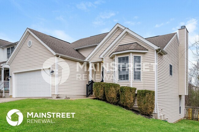Building Photo - 9805 River Trail Dr