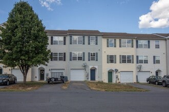 Building Photo - 128 Pony Cir