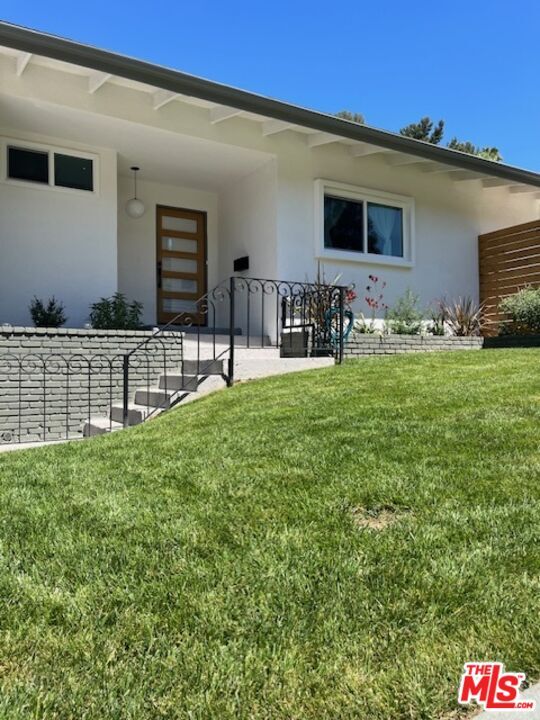 Foto principal - 5304 Baza Ave