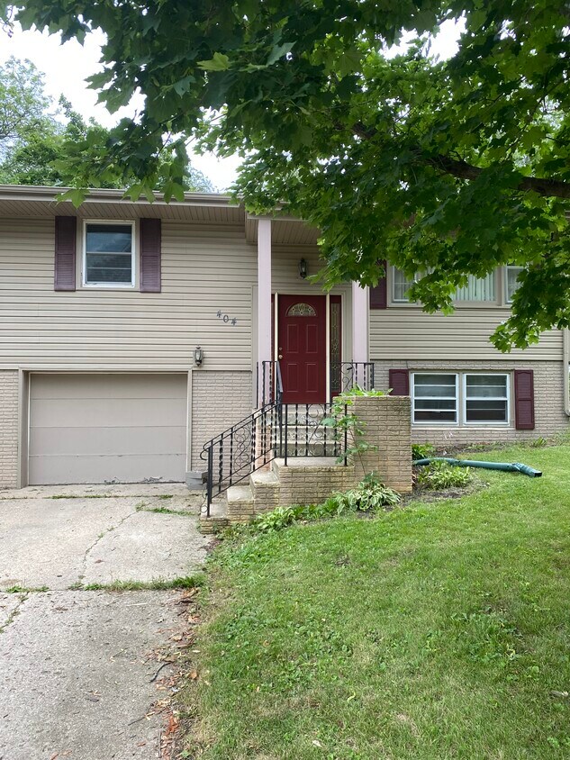 404 Woodrow Street - 404 Woodrow St