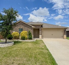 Building Photo - 801 Meadow Creek Ln