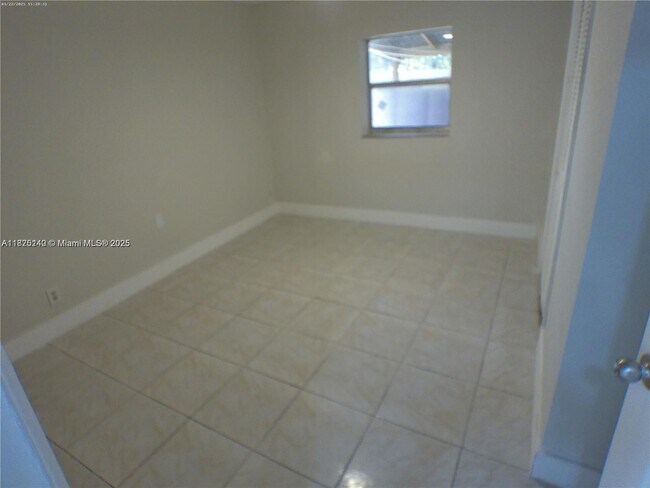 Foto del edificio - 618 NW 46th Ave