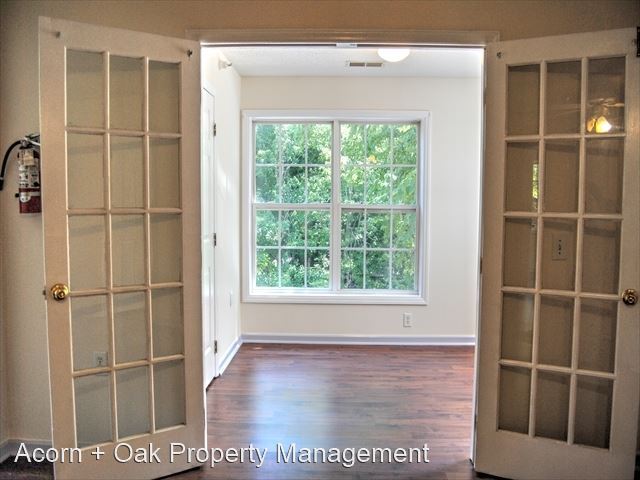 Building Photo - 3000 Centennial Woods Dr