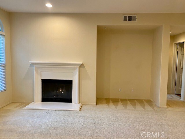 Building Photo - 83 Reunion