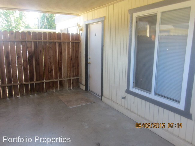 Building Photo - 2820 N Half Moon Dr