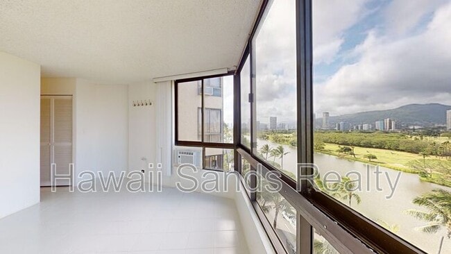 Building Photo - 320 Liliuokalani St