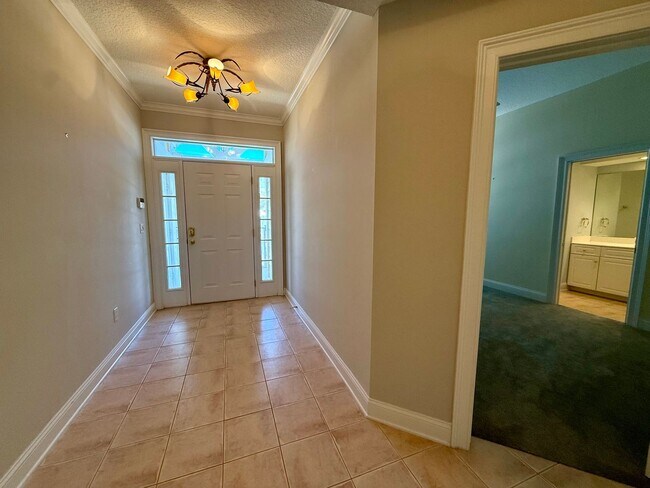 Foto del edificio - 330 N Shore Cir