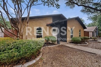 Building Photo - 913 Overdowns Dr