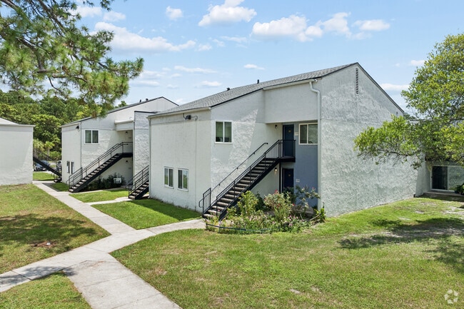 Building Photo - Beachwood Apartments
