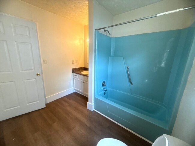 Bathroom - 521 Edwards St