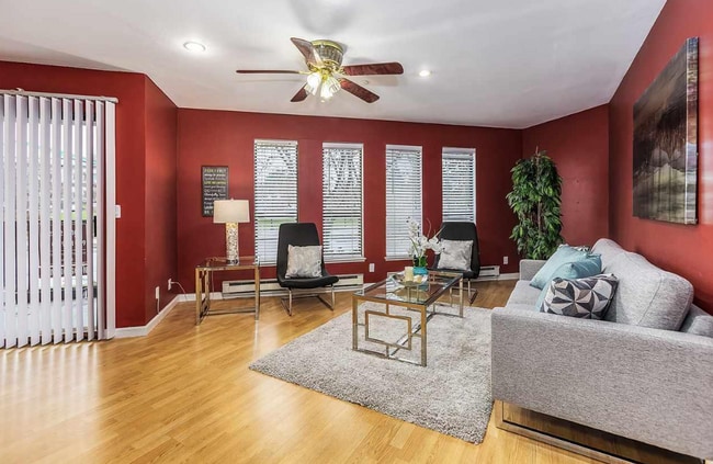 Building Photo - 1980 Barrymore Common