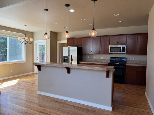 Foto del edificio - 61112 Snowbrush Dr