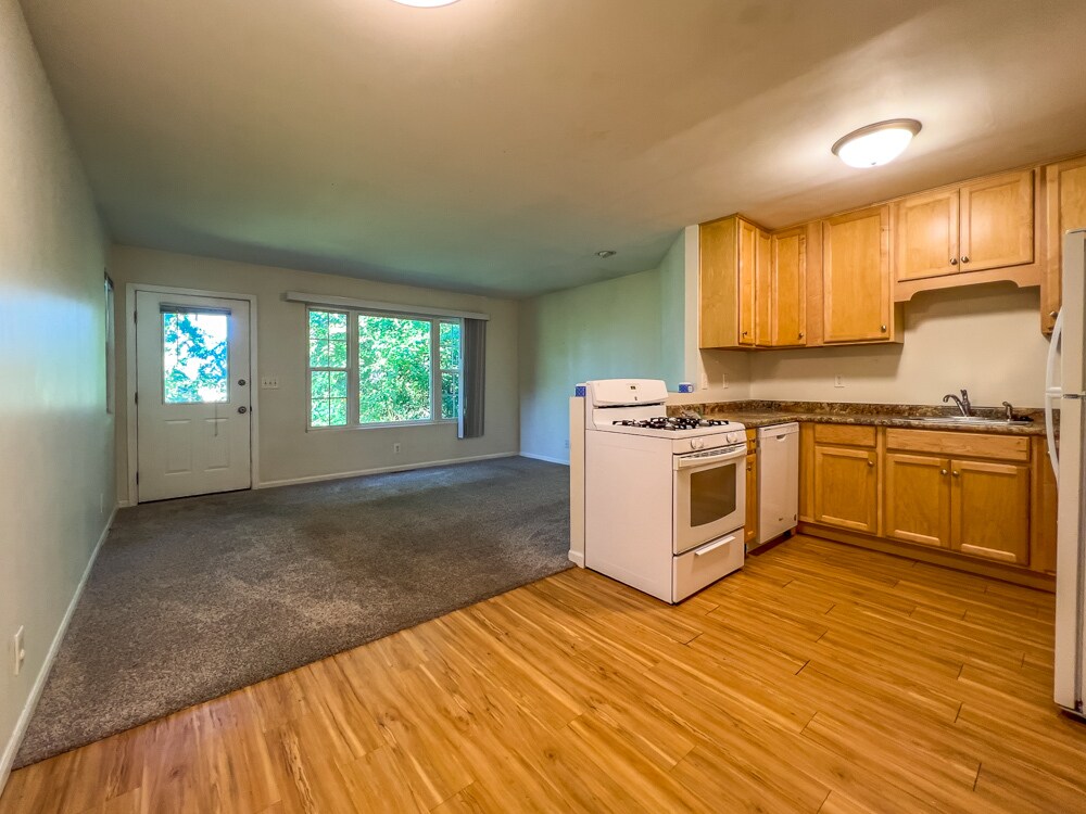 Primary Photo - 603 Johnson Ave