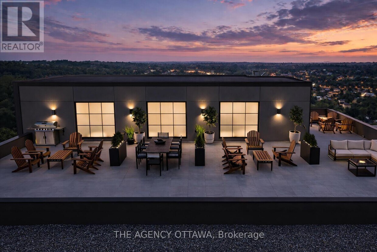 Building Photo - 56 Bayswater Ave
