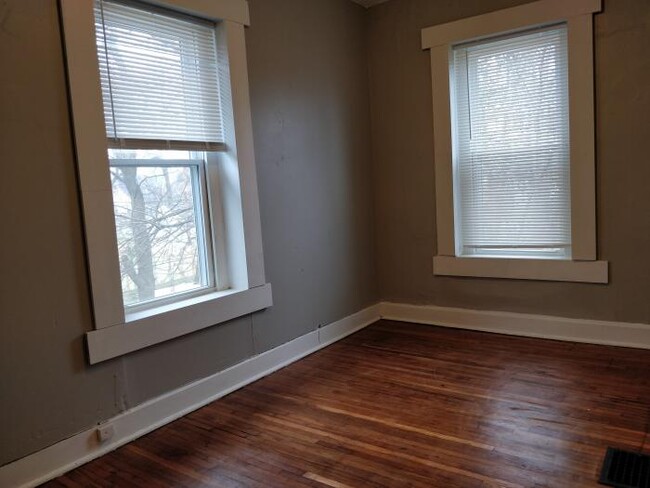 Building Photo - 3 bedroom in Columbus OH 43205