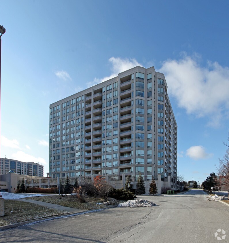 Building Photo - Grand Parkway Residences