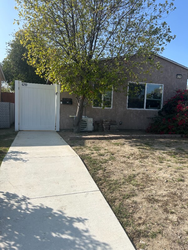 Foto principal - 6219 Cleon Ave