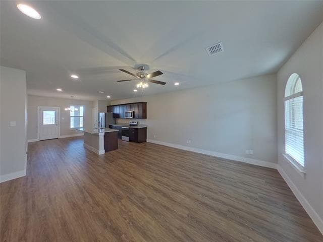 Building Photo - 10381 Ft Ewell Trl