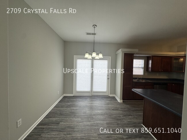 Foto del edificio - 2709 Crystal Falls Rd