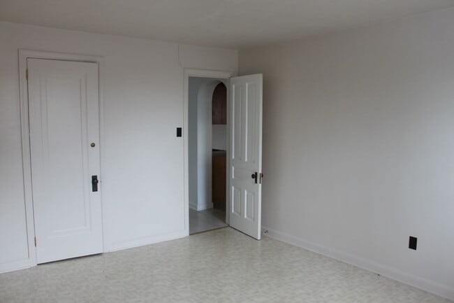 Building Photo - 1001 E. Market St, Apt 3, York, PA 17403