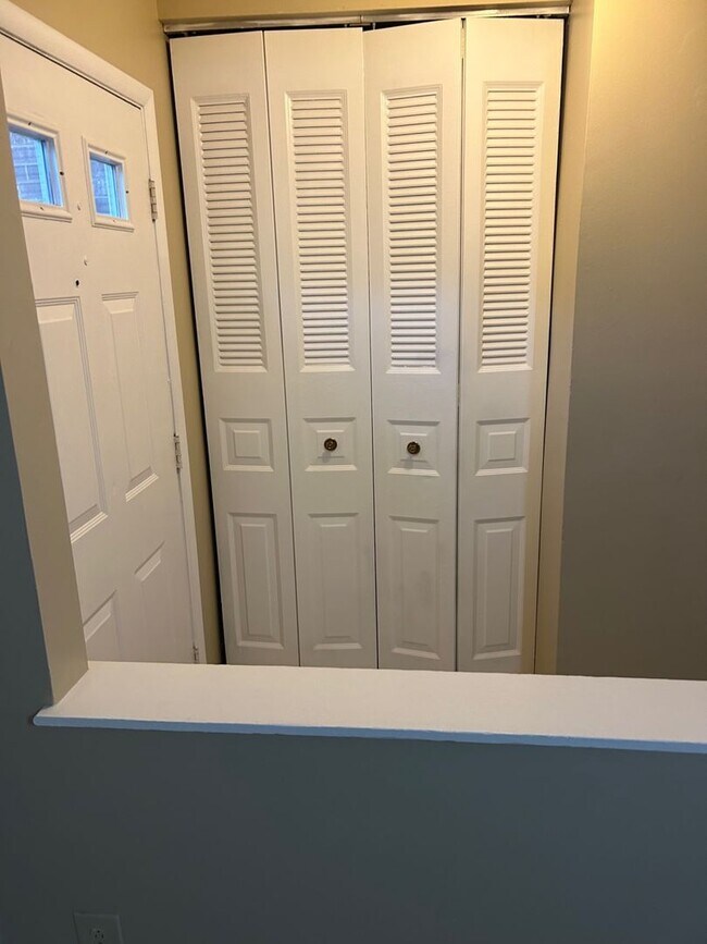 Foto del edificio - Townhouse Available for Rent  in Charlotte