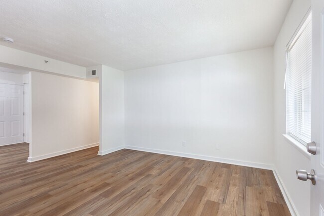 Foto del edificio - 641 Powder Springs St