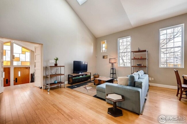 Building Photo - HISTORIC CHURCH CONVERTED TO MODERN 4BED/2...