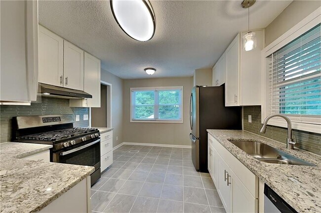 Foto del edificio - 451 Monroe Trce