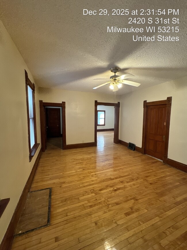 Foto del edificio - 2420 S 31st St