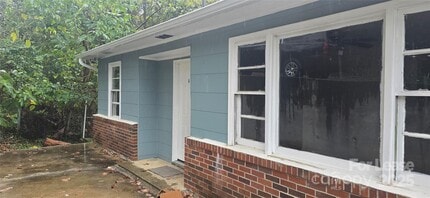 Building Photo - 508 Arlington Cir NW