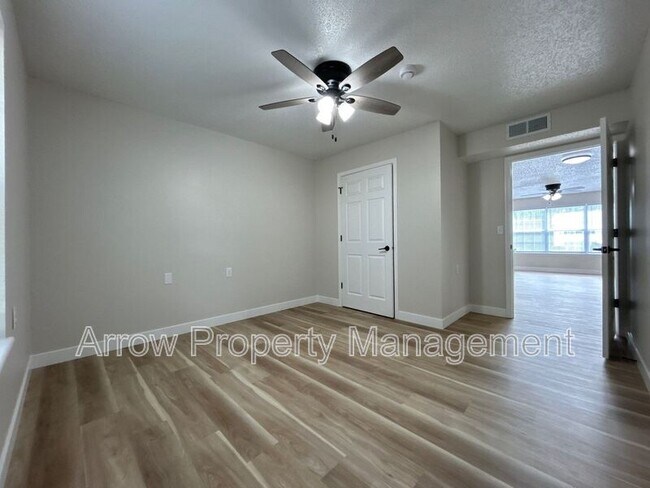 Foto del edificio - 1015 14th St