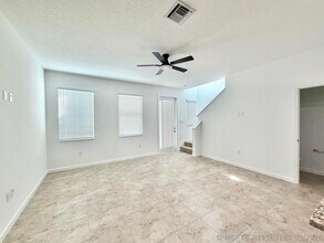 Building Photo - 4093 Longwood Lake Sq