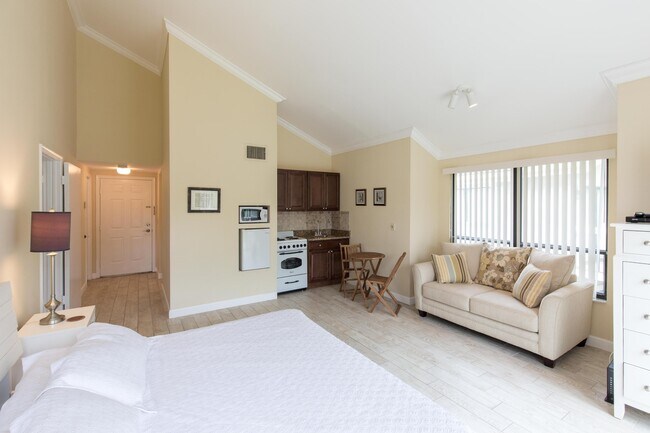 Building Photo - 11863 Wimbledon Cir